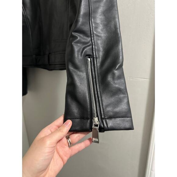 Rebecca Minkoff Faux Leather Crop Moto Jacket size Medium New - Picture 10 of 10